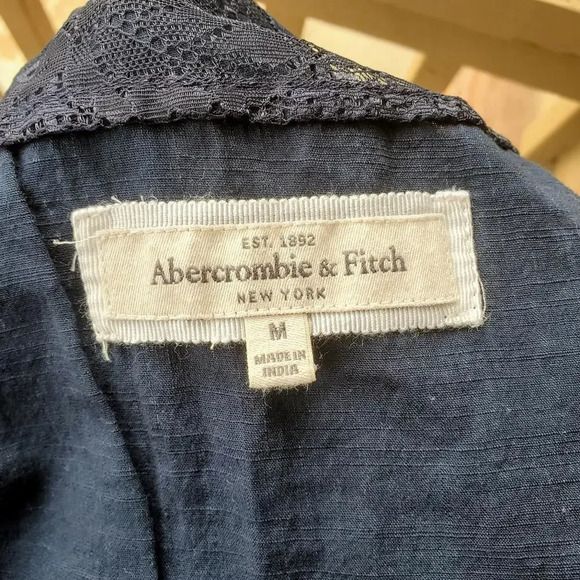 Abercrombie & Fitch Size Medium Women's Navy Blue Lace Top - Picture 2 of 11